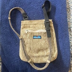 Kavu Canvas Rope Sling Crossbody Floral Print Purse